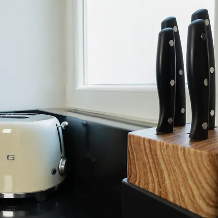 Chic Retreat In Blloku Lägenhet *