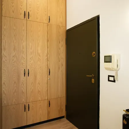 Chic Retreat In Blloku Lägenhet *