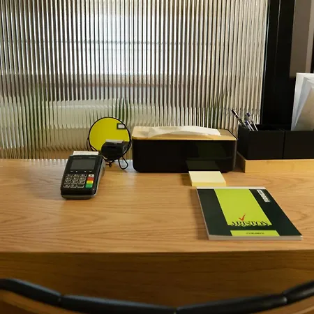 Lägenhet Chic Retreat In Blloku Tirana